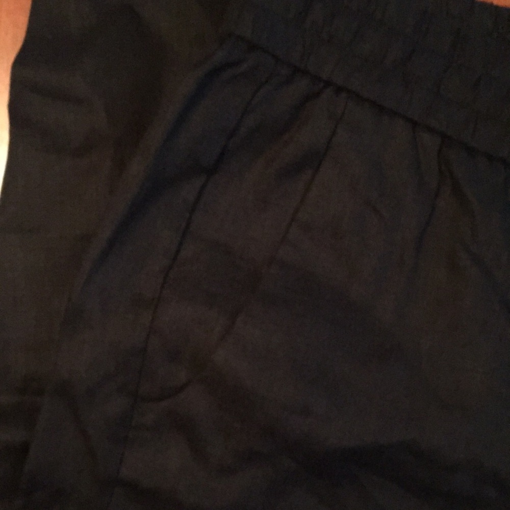 Elle Black Linen Pants - Picture 3 of 8
